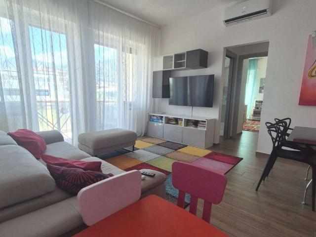 Appartamento in vendita a Camponelli, Marina Di Massa