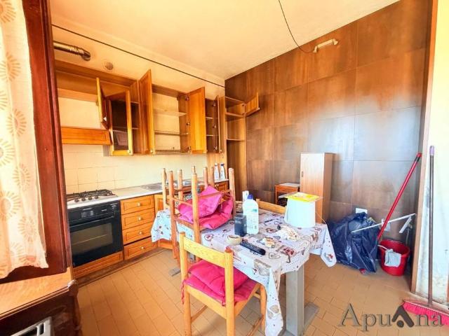 Appartamento in vendita a San Carlo, Marina Di Massa