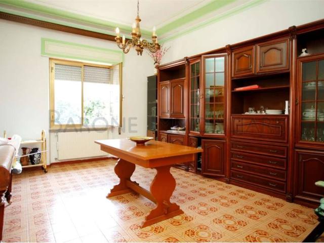 Appartamento in vendita a San Carlo, Marina Di Massa