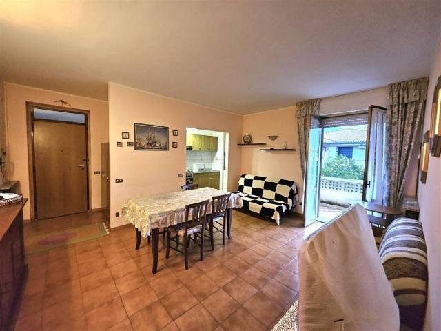 Appartamento in vendita a Marina di Massa, Marina Di Massa
