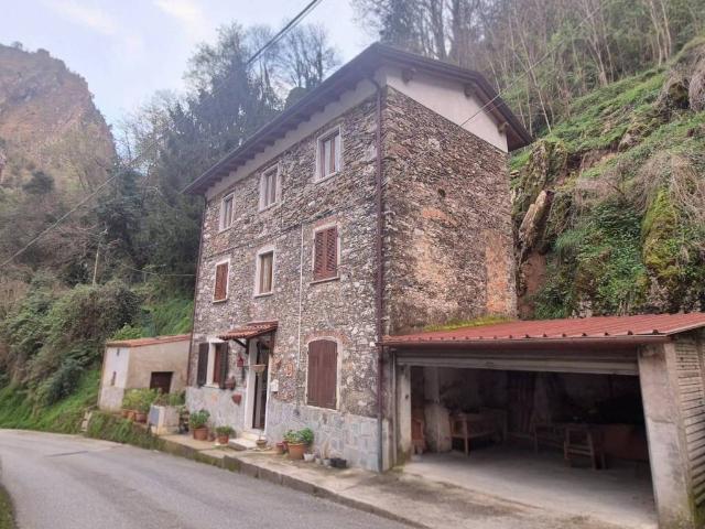Appartamento in vendita a Forno, Marina Di Massa