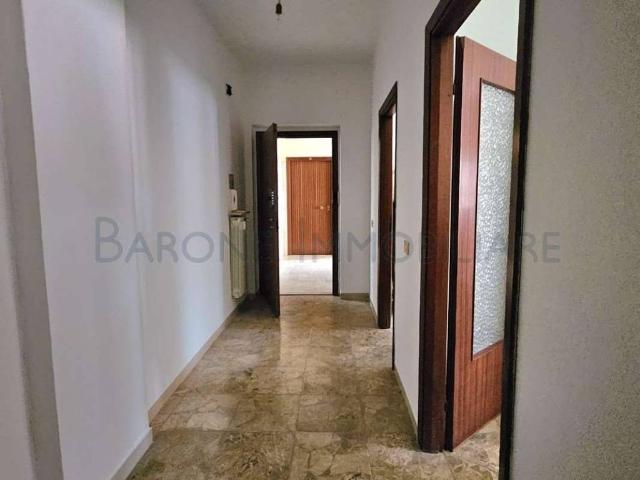 Appartamento in vendita a Camponelli, Massa