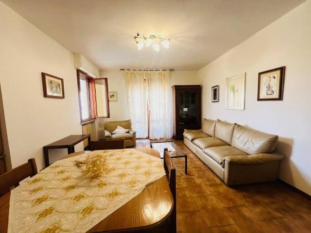 Appartamento in vendita a Marina Di Massa, Toscana