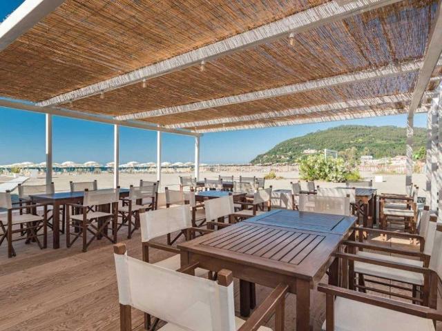 Appartamento in vendita a Marina Di Massa, Massa