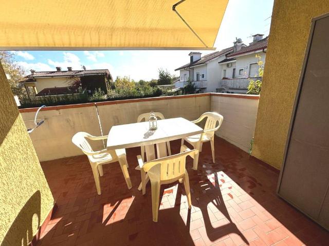 Appartamento in vendita a Cinque Vie, Marina Di Massa