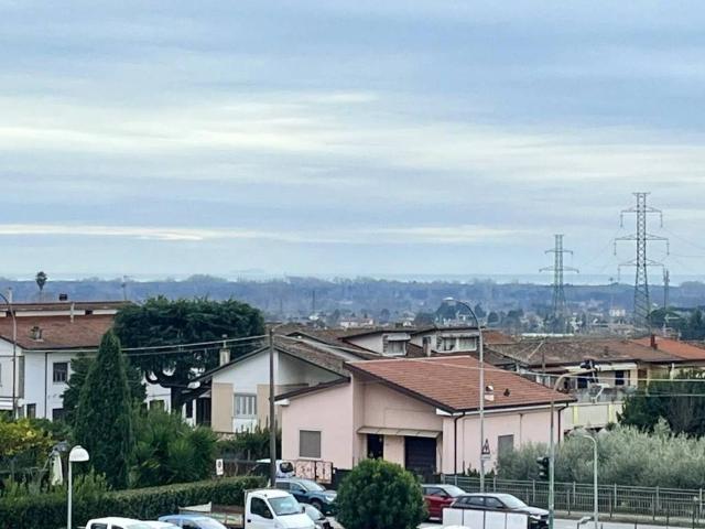 Appartamento in vendita a Turano, Marina Di Massa