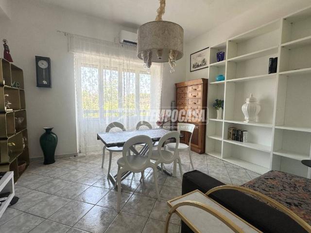 Appartamento in vendita a Poggioletto, Marina Di Massa