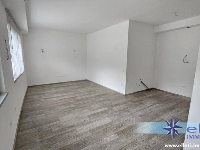 Appartamento in vendita a Camponelli, Marina Di Massa