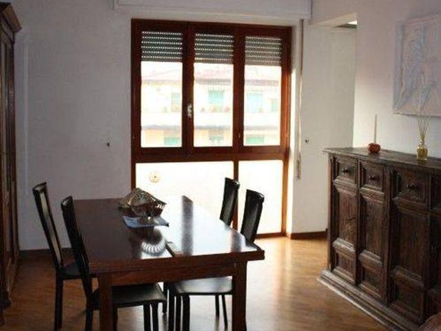 Appartamento in vendita a San Carlo, Marina Di Massa