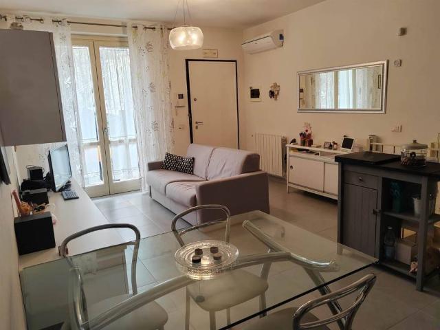 Appartamento in vendita a San Carlo, Marina Di Massa