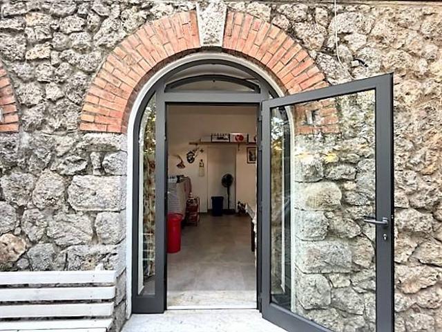 Appartamento in vendita a Rinchiostra, Marina Di Massa