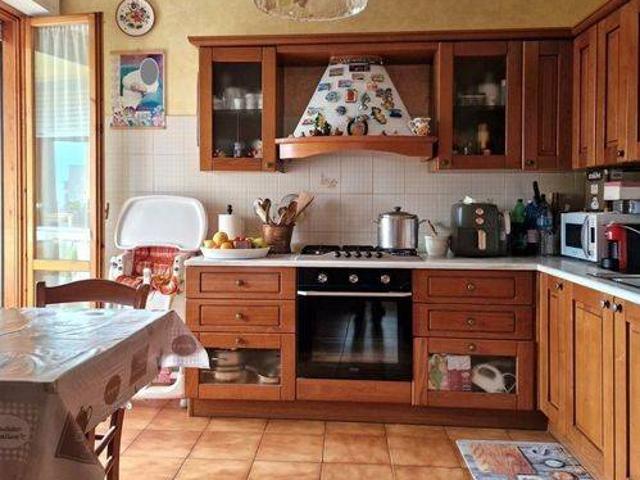 Appartamento in vendita a Marina Di Massa, Toscana