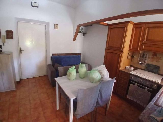 Appartamento in vendita a Rinchiostra, Marina Di Massa