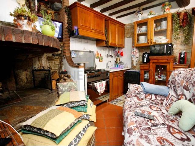 Appartamento in vendita a Ca' di Cecco, Marina Di Massa