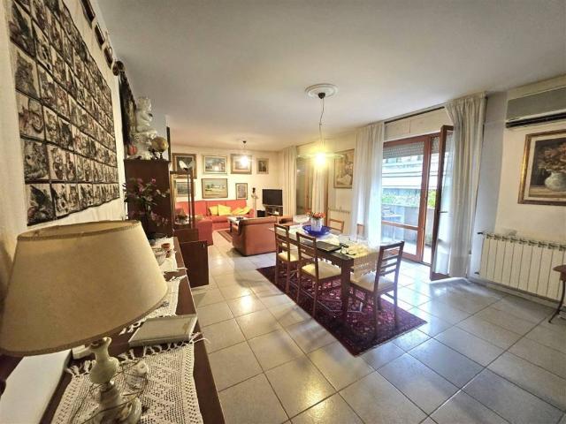 Appartamento in vendita a Rinchiostra, Massa