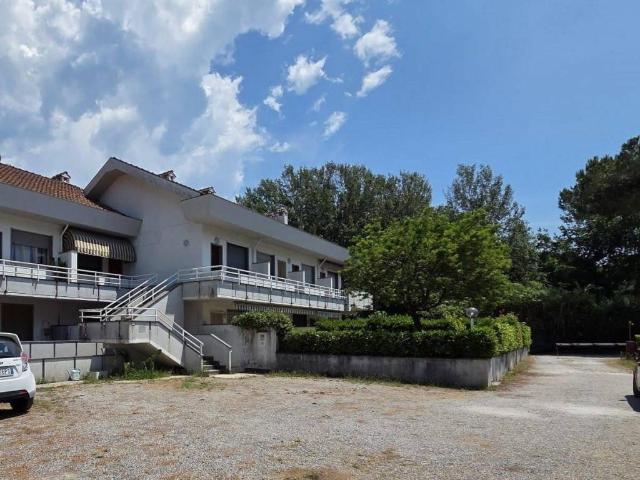 Appartamento in vendita a Ronchi, Massa