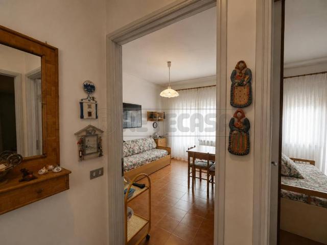 Appartamento in vendita a Marina di Massa, Marina Di Massa