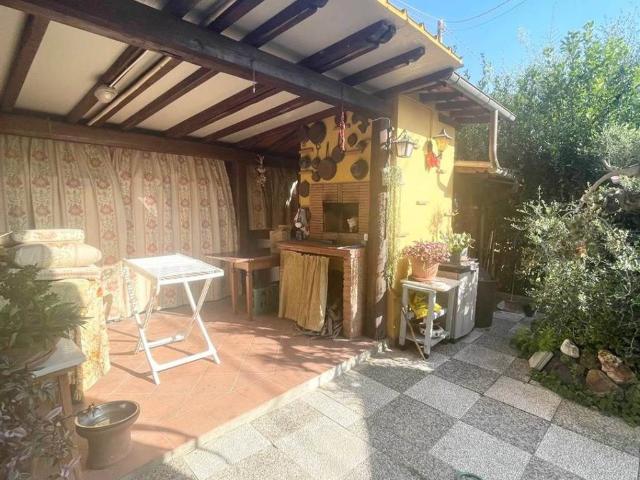Villa Indipendente in vendita a Massarosa, Toscana