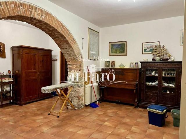 Villa Indipendente in vendita a Bozzano, Massarosa
