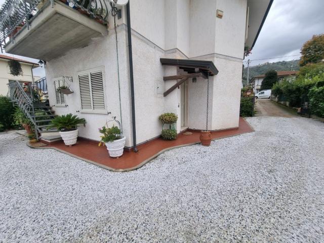 Appartamento in vendita a Massarosa, Toscana