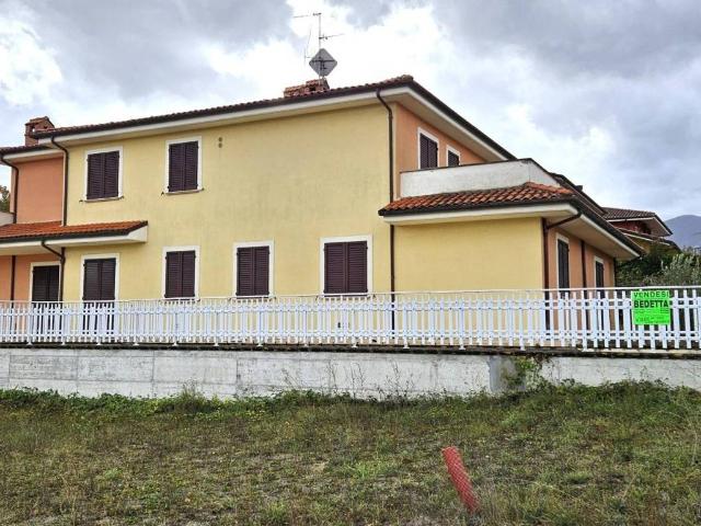 Appartamento in vendita a Marche, Macerata
