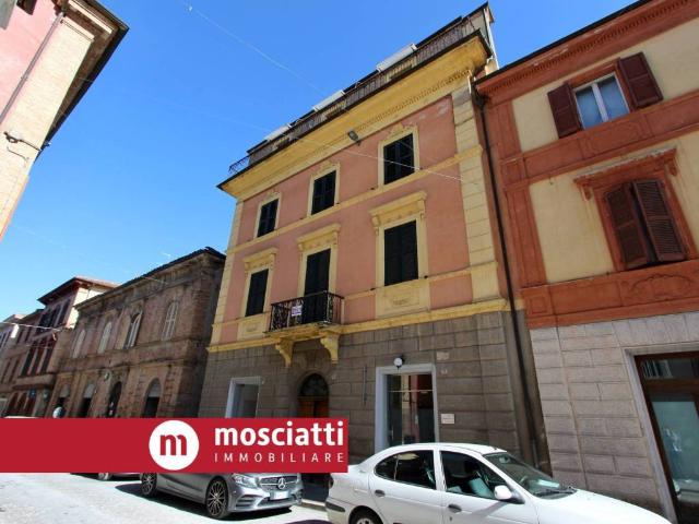 Appartamento in vendita a Marche, Macerata