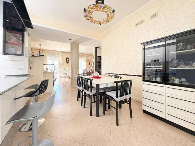 Appartamento in vendita a Serra Venerdì, Matera