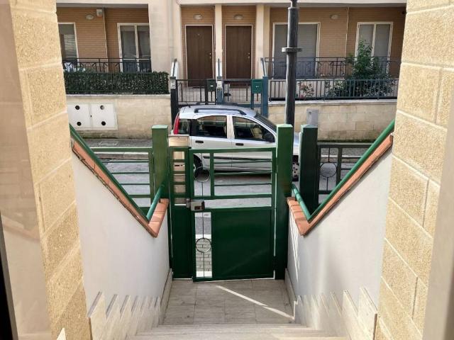 Appartamento in vendita a Grotta Pignata, Matera
