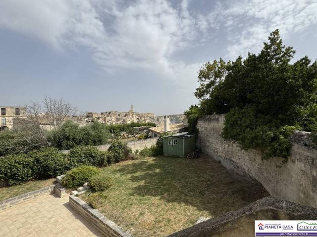 Appartamento in vendita a Sassi di Matera, Matera