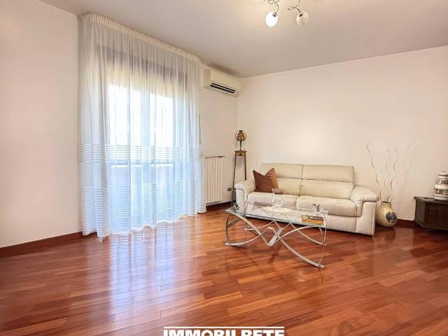 Appartamento in vendita a Grotta Pignata, Matera