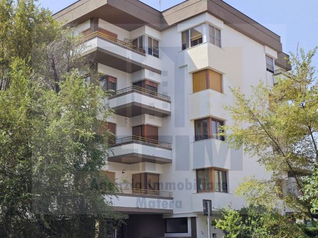 Appartamento in vendita a Serra Venerdì, Matera