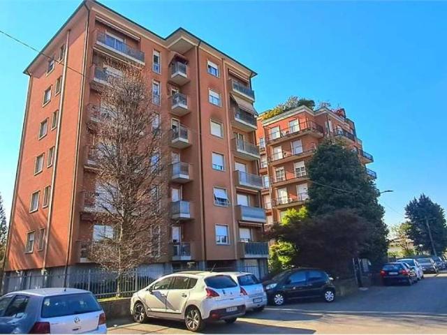 Appartamento in vendita a Meda, Lombardia