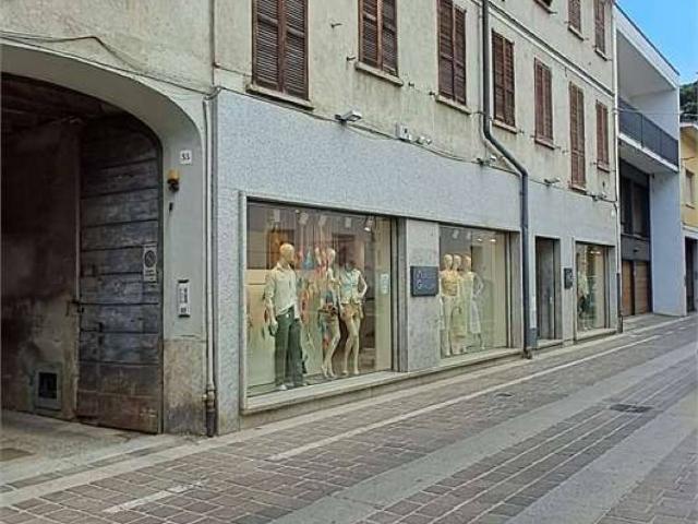 Appartamento in vendita a Meda, Monza e della Brianza