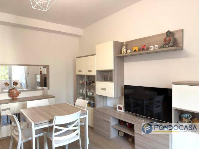 Appartamento in vendita a Meda, Lombardia