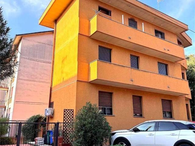 Appartamento in vendita a Meda, Monza e della Brianza