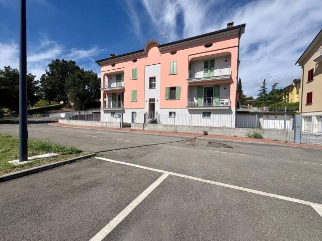 Appartamento in vendita a Trollo, Medesano