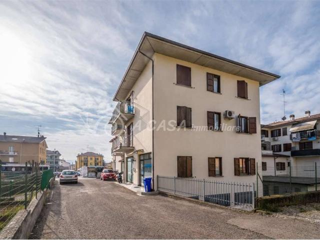 Appartamento in vendita a Medesano, Felegara