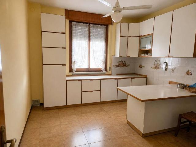 Appartamento in vendita a Medesano, Ramiola