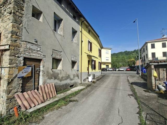 Appartamento in vendita a Medesano, Felegara