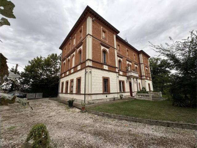 Appartamento in vendita a Nuovo Circondario Imolese, Medicina