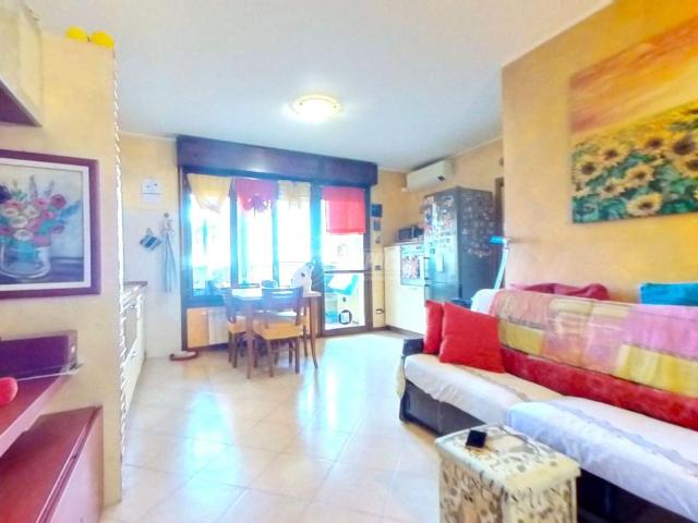 Appartamento in vendita a Mediglia, Lombardia