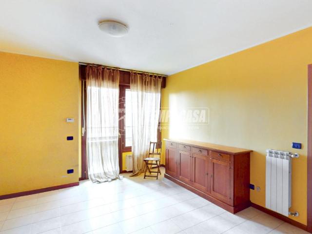 Appartamento in vendita a Mediglia, Lombardia