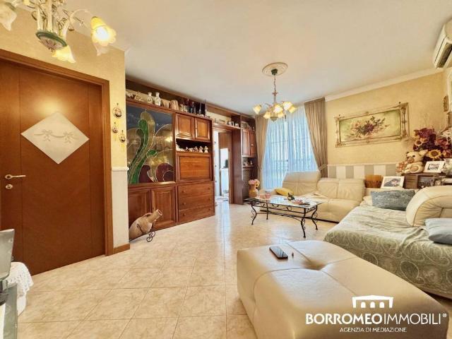 Appartamento in vendita a Mediglia, Lombardia