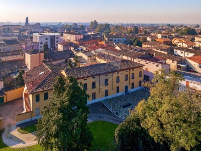 Villa Indipendente in vendita a Medole, Lombardia