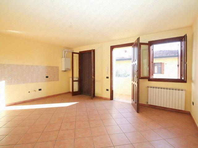 Appartamento in vendita a Melara, Veneto