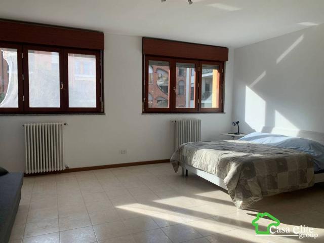 Appartamento in vendita a Melegnano, Lombardia