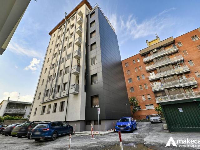 Appartamento in vendita a Melegnano, Lombardia