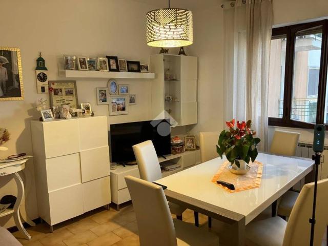 Appartamento in vendita a Melegnano, Milano