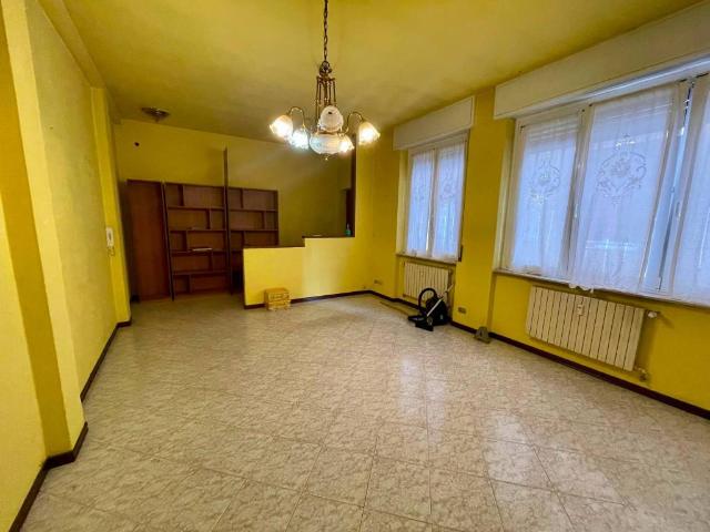 Appartamento in vendita a Melegnano, Lombardia