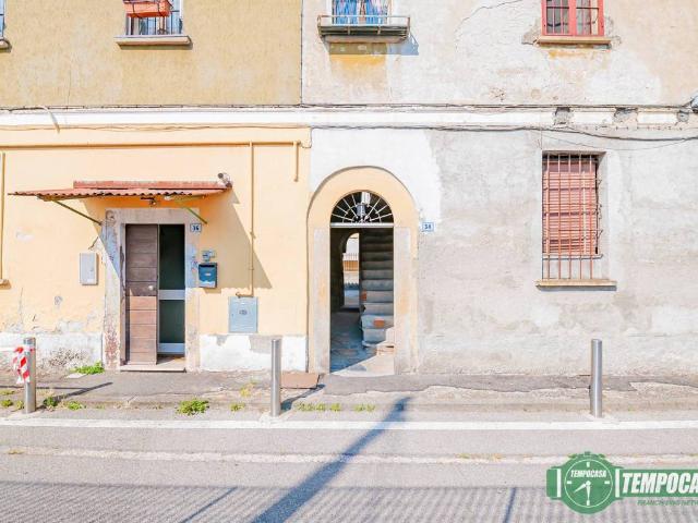 Appartamento in vendita a Melegnano, Lombardia